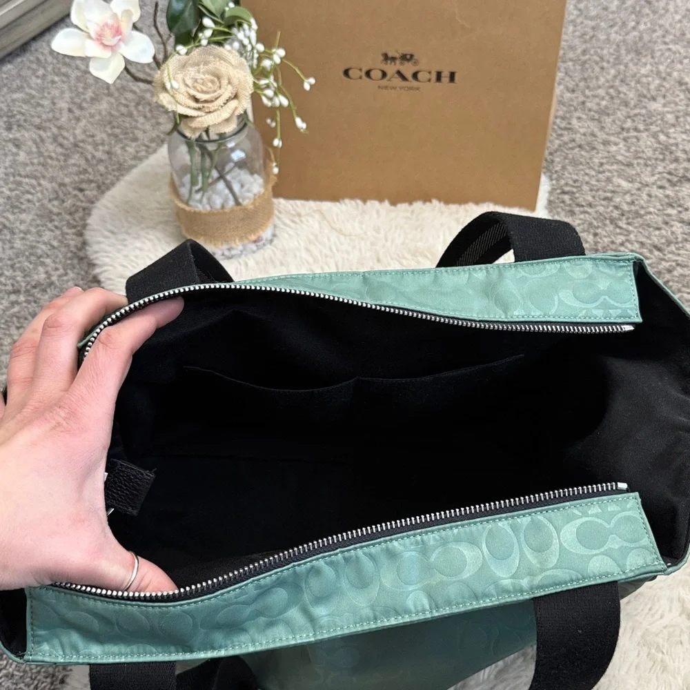 ✨ Coach Washed Green Court Tote In Colorblock Signature Nylon✨